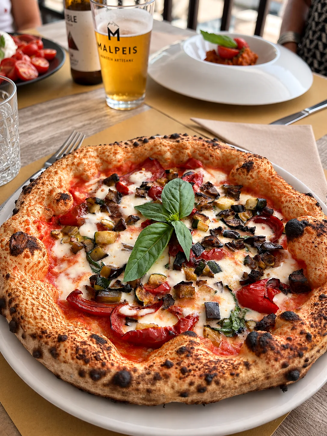 Pizza italiana artesanal de La Lanterna